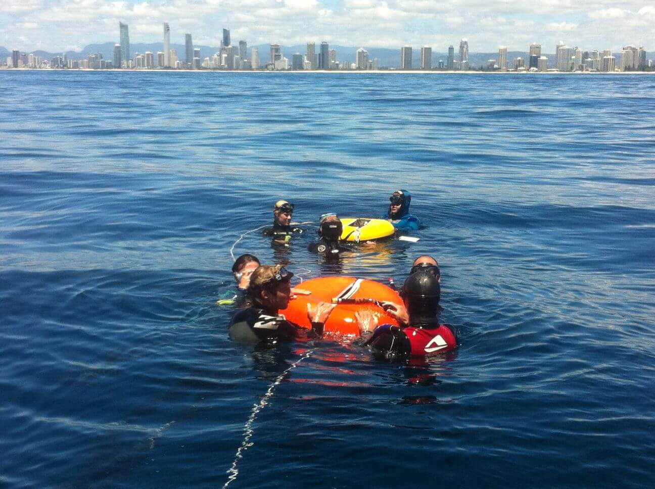 Freedivers-on-Busy-Float