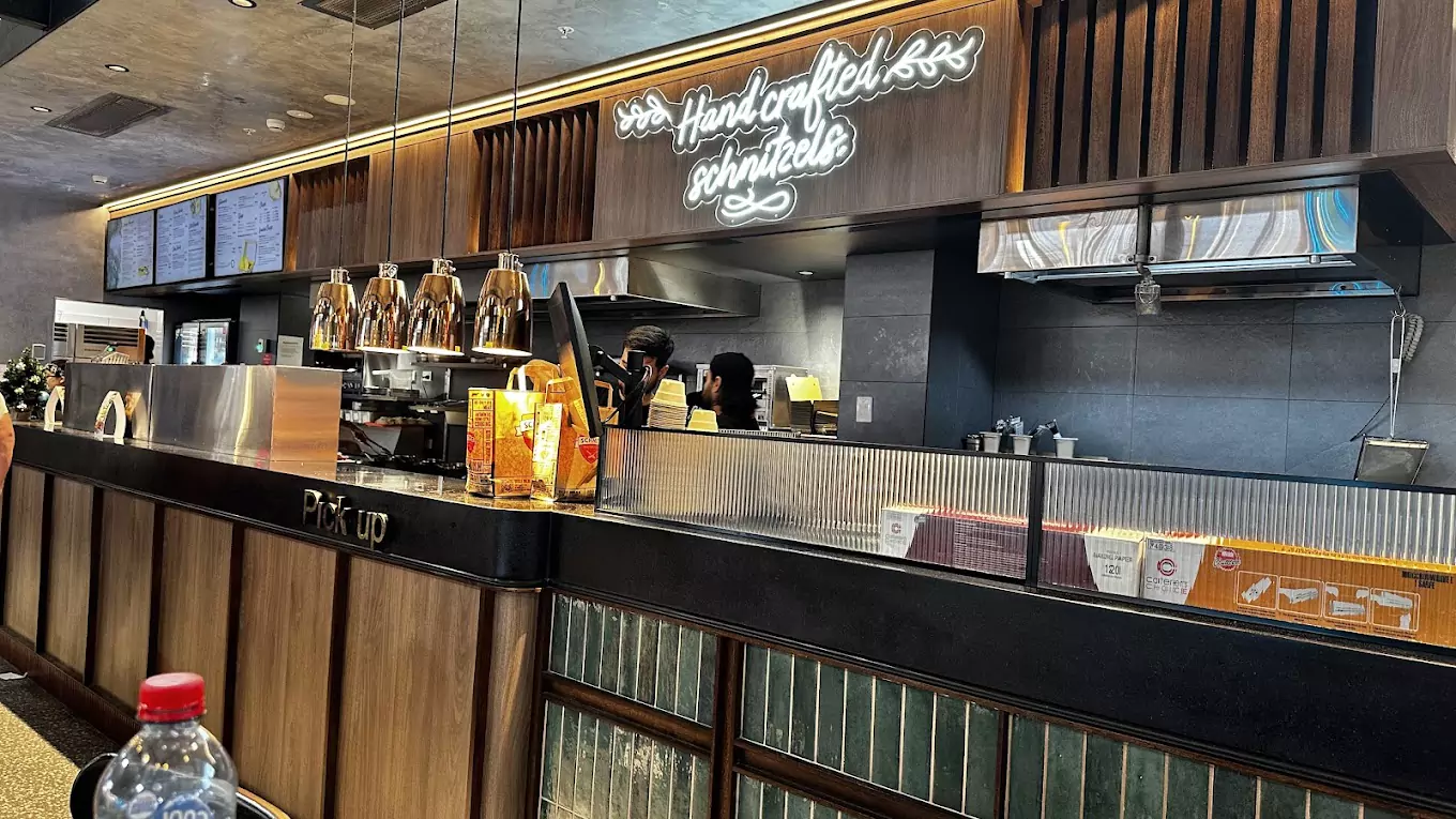 Schnitz at Gold Coast Airport