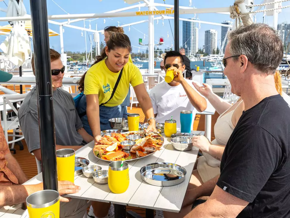 holy-ship-restaurant-bar-seafood