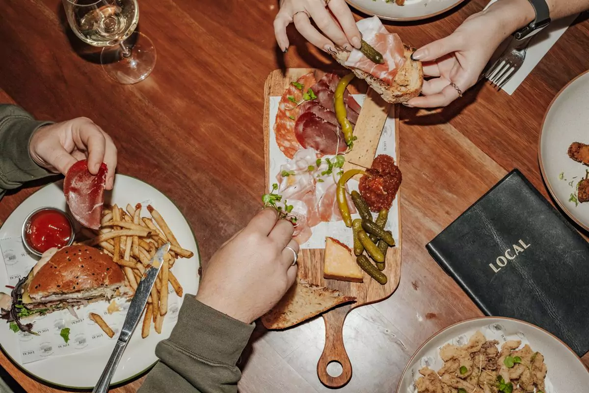 local-burleigh-charcuterrie