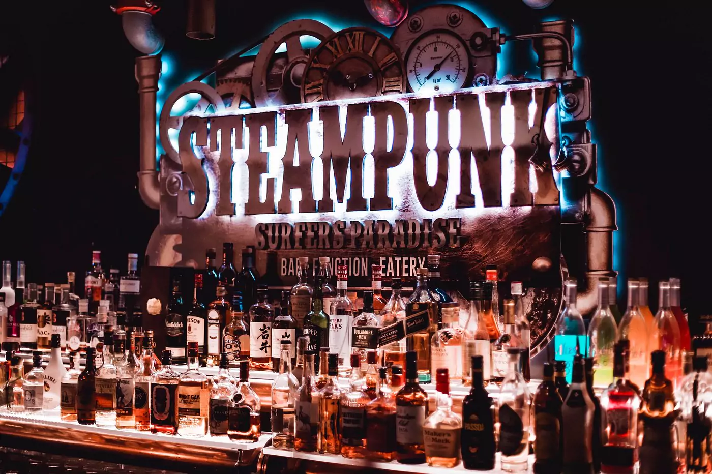 steampunk-surfers-paradise-selection-of-spirits